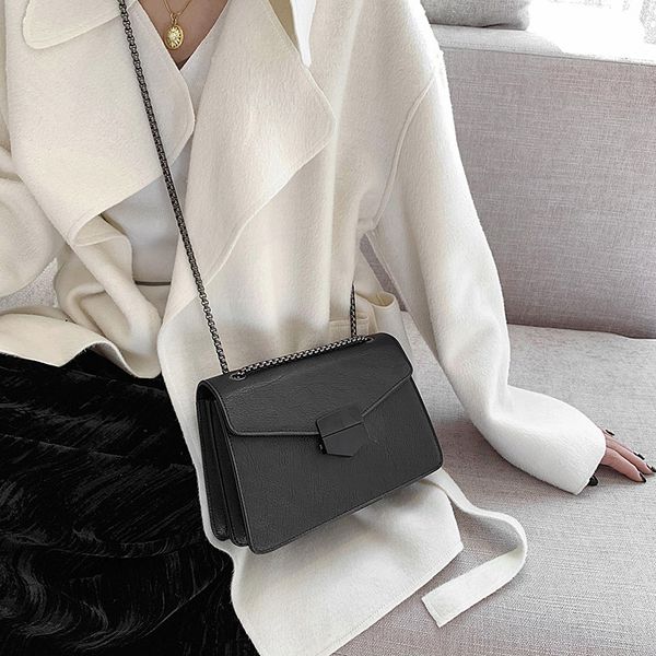 2020 new women's shoulder bag wild fashion retro texture chain bag ladies simple messenger shoulder small square
2020 new women's shoulder bag wild fashion retro texture chain bag ladies simple messenger shoulder small square