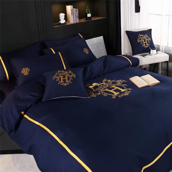 2 color h letter bedding set new brand design cotton embroidery bedding suit high grade summer spring bed cover 4pcs
2 color h letter bedding set new brand design cotton embroidery bedding suit high grade summer spring bed cover 4pcs