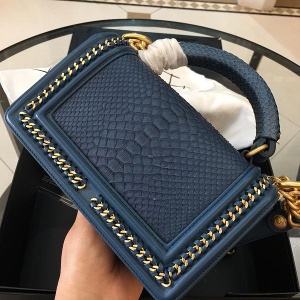 latest fashion #g bags, men and women shoulder bags, handbags, backpac0ks, crossbody bags, waist pack.wallet. #c11
latest fashion #g bags, men and women shoulder bags, handbags, backpac0ks, crossbody bags, waist pack.wallet. #c11