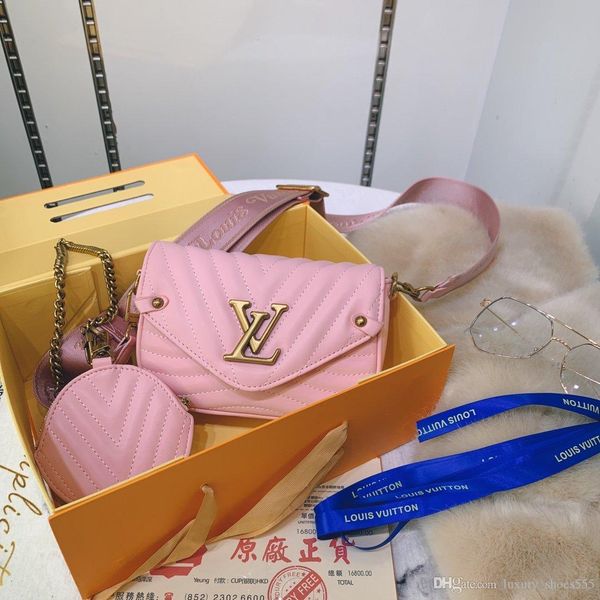 large leather handbags, work, shopping, travel, pick up onthego handbags and set off immediately. style numberaa
large leather handbags, work, shopping, travel, pick up onthego handbags and set off immediately. style numberaa