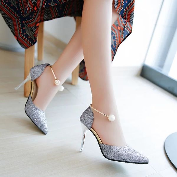 2019 spring pearl new word buckle korean version of pointy high heels silver middle heel gold bridesmaid shoes, Black
2019 spring pearl new word buckle korean version of pointy high heels silver middle heel gold bridesmaid shoes, Black