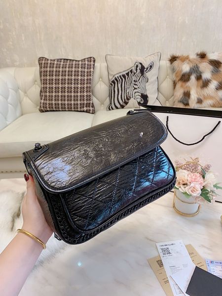 design dandbag brand fashion designer crossbody messenger shoulder chain bags oil wax leather purses dust bag 
design dandbag brand fashion designer crossbody messenger shoulder chain bags oil wax leather purses dust bag