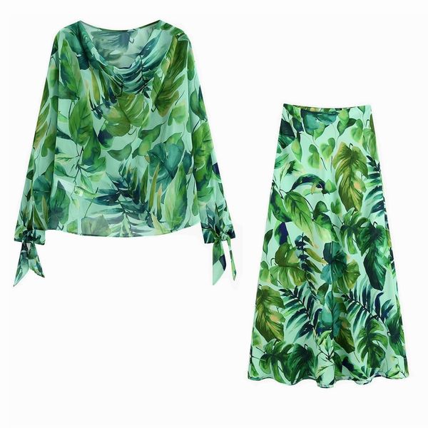 women blouse and skirt summer 2020 new fashion tropical prints plus size shirt long skirts female 2 pieces set, White
women blouse and skirt summer 2020 new fashion tropical prints plus size shirt long skirts female 2 pieces set, White