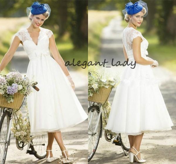 2019 vintage lace short country wedding dresses cap sleeve tea length summer beach bridal dresses v neck bridal gowns, White
2019 vintage lace short country wedding dresses cap sleeve tea length summer beach bridal dresses v neck bridal gowns, White