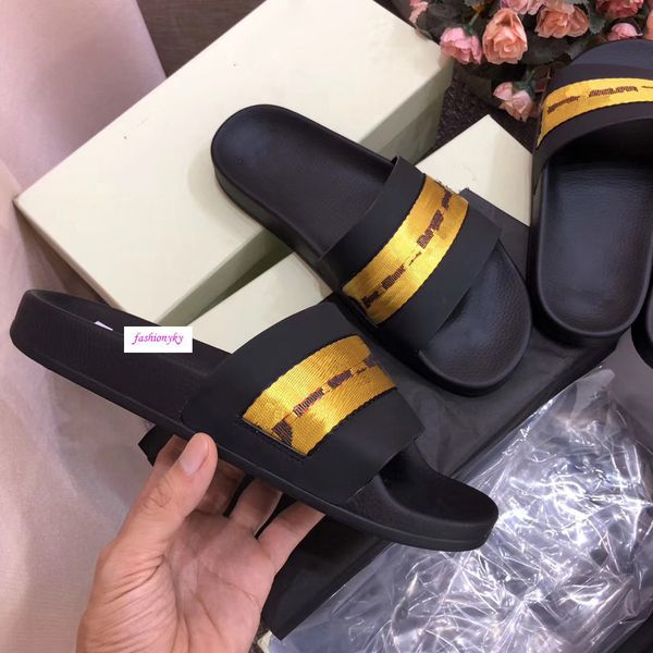 new fashion designer off leisure indoor beach slippers white printing sweethearts slippers, Black
new fashion designer off leisure indoor beach slippers white printing sweethearts slippers, Black