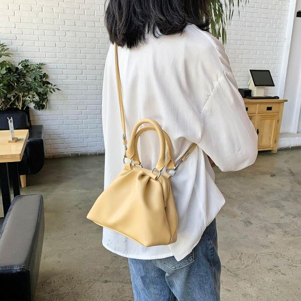candy color elegant women leather shoulder messenger bags small clutch handbags light wild simple female daily bag
candy color elegant women leather shoulder messenger bags small clutch handbags light wild simple female daily bag