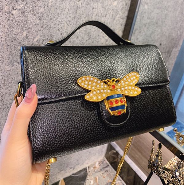 fashion women shoulder bag mummy large volume shopping tote double flap cultches quilted genuine leather handbag
fashion women shoulder bag mummy large volume shopping tote double flap cultches quilted genuine leather handbag