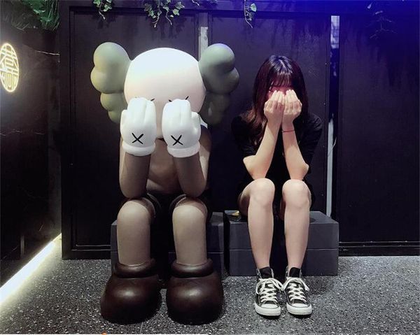 100cm originalfake kaws 4ft прототип companion сидячее положение рисунок с оригинальным kaws большие украшения модели фигурку совершенные
100cm originalfake kaws 4ft прототип companion сидячее положение рисунок с оригинальным kaws большие украшения модели фигурку совершенные