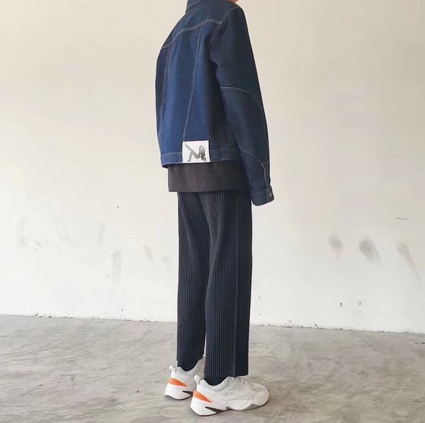 self designed miyake pleated pants black and white leisure slim leg pulling pants ing
self designed miyake pleated pants black and white leisure slim leg pulling pants ing