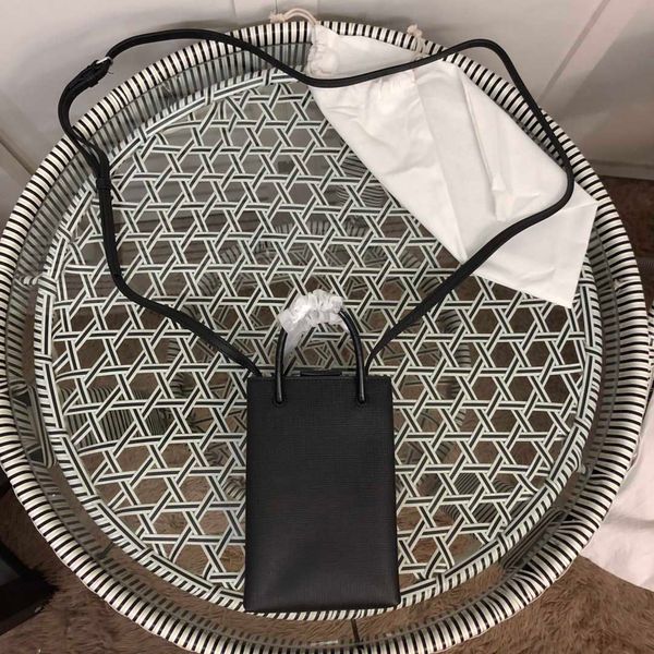 fashion luxury designer bags women handbags strap shoulder letter bags mini cross body handbags long type tote bucket bag
fashion luxury designer bags women handbags strap shoulder letter bags mini cross body handbags long type tote bucket bag