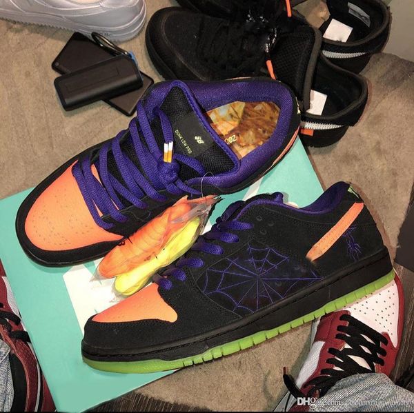 2019 new authentic sb dunk low night of mischief black total orange-court purple-volt halloween running shoes men sports sneakers with box
2019 new authentic sb dunk low night of mischief black total orange-court purple-volt halloween running shoes men sports sneakers with box