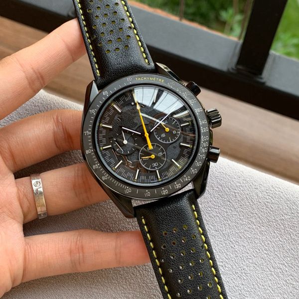 2019 new mens watch japan vk quartz electronic movement 316 stainless steel case black leather strap diameter 43mm 12mm with box x788, Slivery;brown
2019 new mens watch japan vk quartz electronic movement 316 stainless steel case black leather strap diameter 43mm 12mm with box x788, Slivery;brown