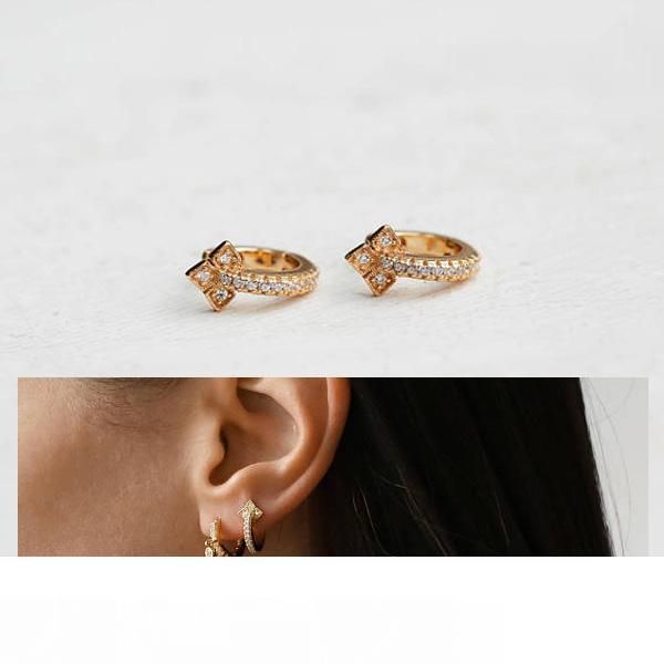 cz vermeil gold mini hoop серьга 10 мм маленькие обручи минимальная изящная нежная женская серьга из стерлингового серебра 925 пробы, Golden;silver
cz vermeil gold mini hoop серьга 10 мм маленькие обручи минимальная изящная нежная женская серьга из стерлингового серебра 925 пробы, Golden;silver