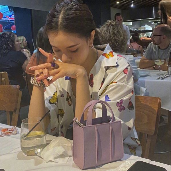 purple bag zhou yutong wang ou cc song yan fei star with a new style handbag women's small bag shoulder messenger
purple bag zhou yutong wang ou cc song yan fei star with a new style handbag women's small bag shoulder messenger