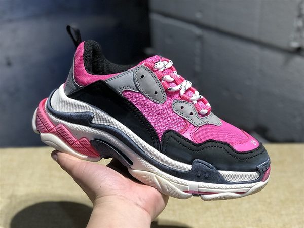 fashion designer paris 17fw triple for men women black red white green pink casual dad shoes tennis increasing shoes lll
fashion designer paris 17fw triple for men women black red white green pink casual dad shoes tennis increasing shoes lll