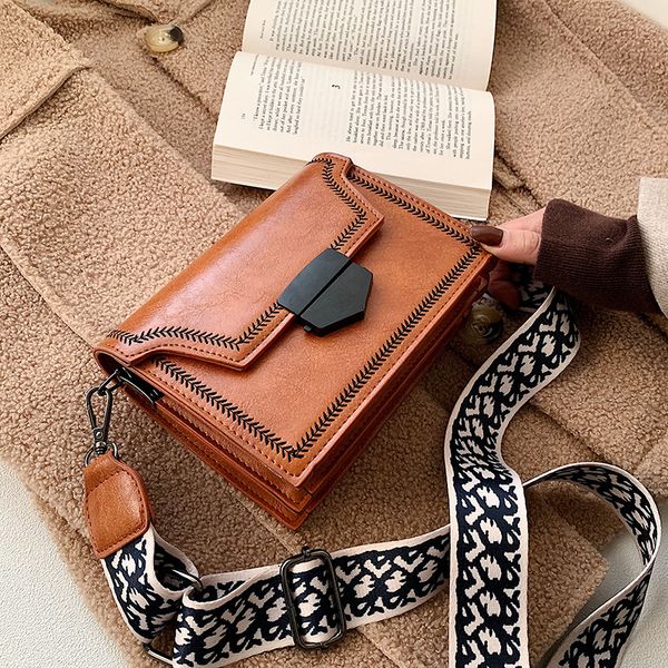 small bag woman 2019 new autumn and winter fashion chain texture single shoulder bag lady wide shoulder with oblique satchel
small bag woman 2019 new autumn and winter fashion chain texture single shoulder bag lady wide shoulder with oblique satchel