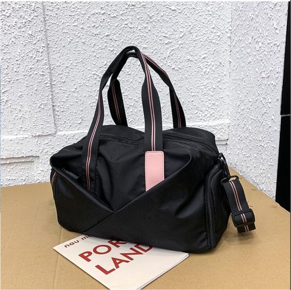 2020 new xc1916 men/women travel bags boarding bag large capacity hand luggage handbag fashion shoulder bag weekend duffel bag
2020 new xc1916 men/women travel bags boarding bag large capacity hand luggage handbag fashion shoulder bag weekend duffel bag