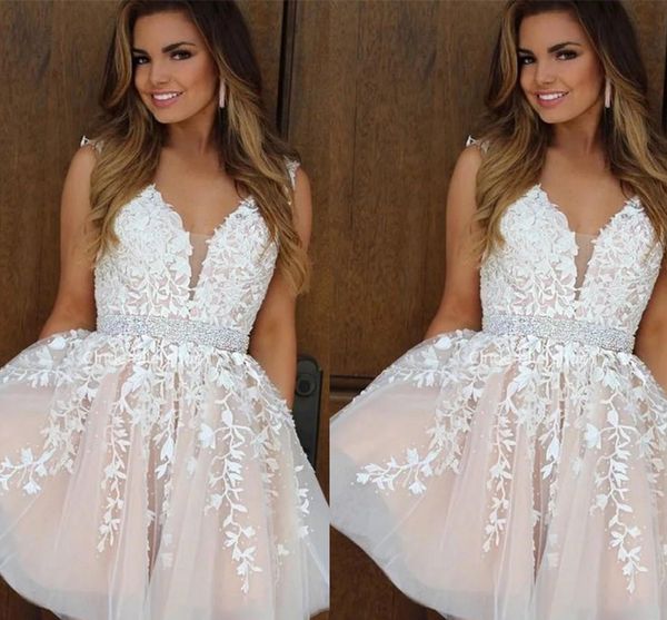 charming v-neck homecoming dresses short appliques beaded sash zipper back a-line prom party gowns vestidos de fiesta cortos
charming v-neck homecoming dresses short appliques beaded sash zipper back a-line prom party gowns vestidos de fiesta cortos