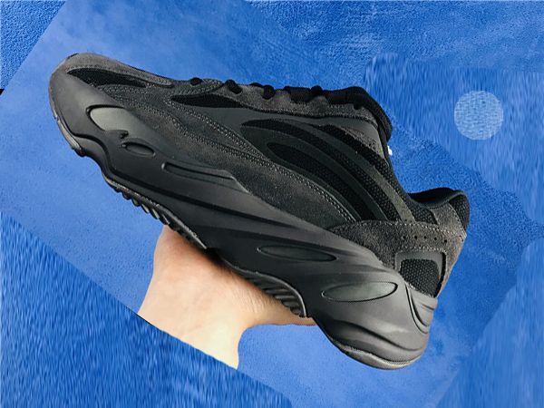 2019 new arrival 700 v2 vanta wave runner kanye west triple black 3m reflective men woman running shoes sports sneakers no box
2019 new arrival 700 v2 vanta wave runner kanye west triple black 3m reflective men woman running shoes sports sneakers no box