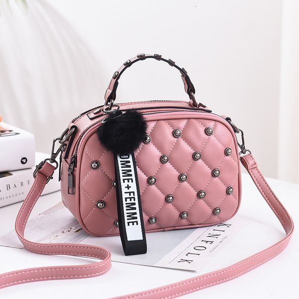 2020 rivet leather small luxury handbags women crossbody bags for female designer bolsa feminina shoulder summer bag lady girl
2020 rivet leather small luxury handbags women crossbody bags for female designer bolsa feminina shoulder summer bag lady girl