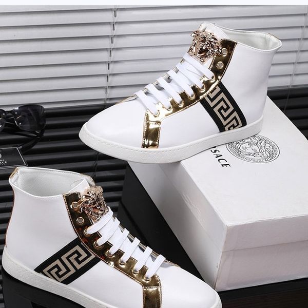 2019rm new men s casual sports shoes, spring and autumn low to help luxury men s outdoor travel sneakers, original box packaging fast delive
2019rm new men s casual sports shoes, spring and autumn low to help luxury men s outdoor travel sneakers, original box packaging fast delive