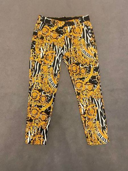 2020 french autumn and winter latest noble pattern letters wild trousers men's designer fashion blend cotton luxury pants, White;black
2020 french autumn and winter latest noble pattern letters wild trousers men's designer fashion blend cotton luxury pants, White;black