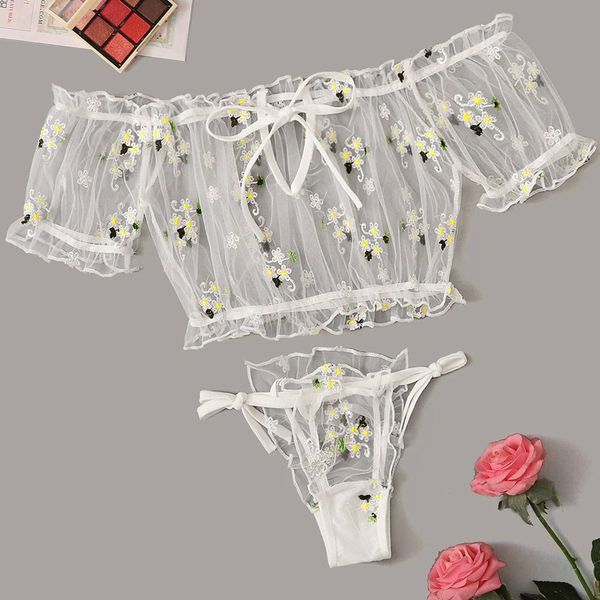 bra lingerie set women embroidery lace bowknot strapless bras thong set underwear sleepwear lingerie sets lenceria, Red;black
bra lingerie set women embroidery lace bowknot strapless bras thong set underwear sleepwear lingerie sets lenceria, Red;black