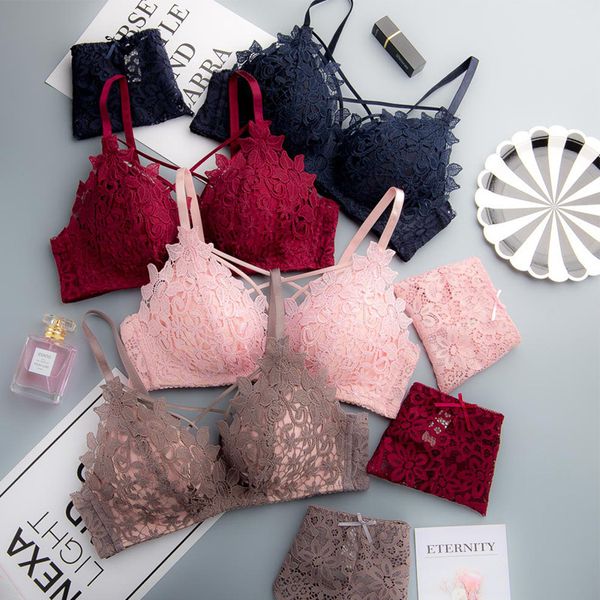 selling secret love underwear petal lace non-steel ring thin gathering bra set five-color selectable, Red;black
selling secret love underwear petal lace non-steel ring thin gathering bra set five-color selectable, Red;black