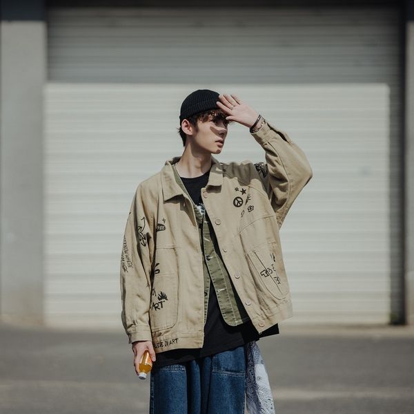 2019 spring and autumn new retro street fashion graffiti printing couple denim jacket korean bf harajuku shirt green / beige, Black;brown
2019 spring and autumn new retro street fashion graffiti printing couple denim jacket korean bf harajuku shirt green / beige, Black;brown