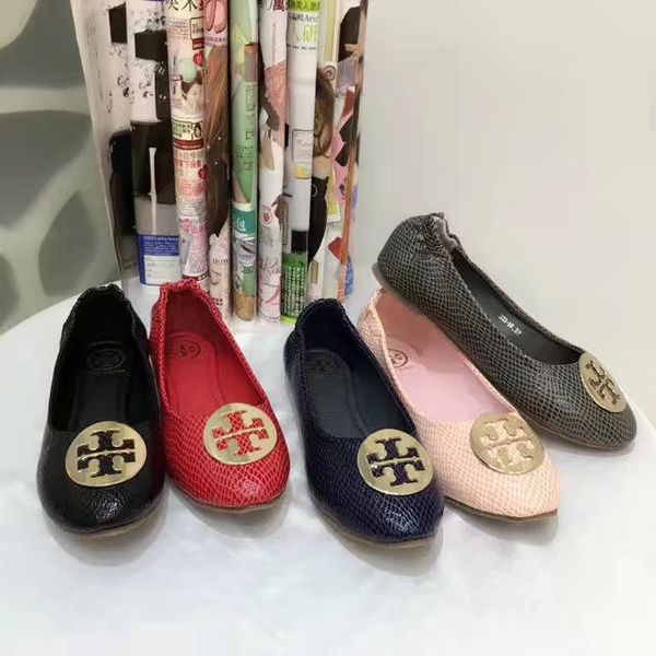 kl Brand Women shoes big size 35-42 Slide Huaraches Fashion Designer shoes Sneakers for Wearing by Shoe Stylish ladies flats.
kl Brand Women shoes big size 35-42 Slide Huaraches Fashion Designer shoes Sneakers for Wearing by Shoe Stylish ladies flats.