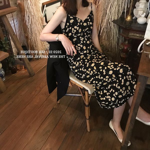 2020 vintage oil painting printed suspender dress womens summer mid-length v-neck chiffon floral suspender dress tide, Red
2020 vintage oil painting printed suspender dress womens summer mid-length v-neck chiffon floral suspender dress tide, Red
