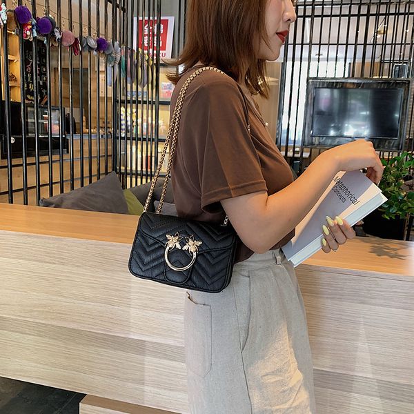 bag woman 2019 bees chain package chic package small black package niche light luxurious woman single shoulder satchel, Black;white
bag woman 2019 bees chain package chic package small black package niche light luxurious woman single shoulder satchel, Black;white