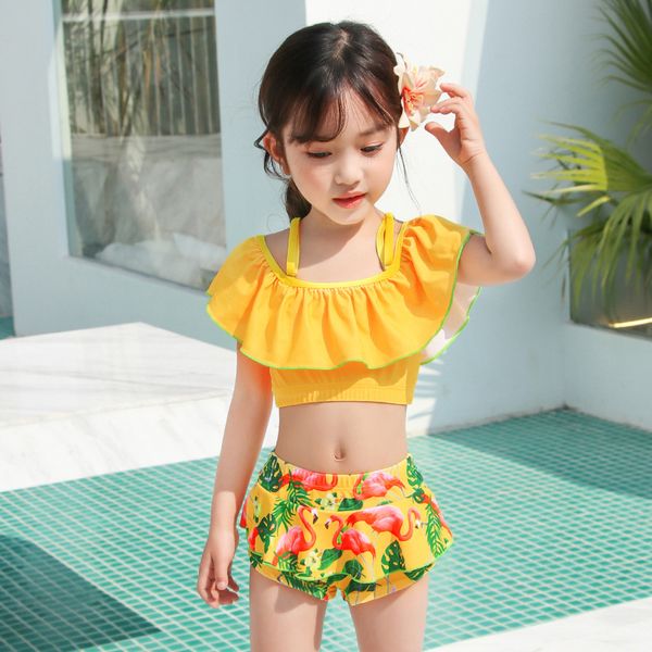 2020 children's yellow swimsuit split lotus leaf girl ruffle baby cartoon flamingo flat angle princess set summer beach-wear
2020 children's yellow swimsuit split lotus leaf girl ruffle baby cartoon flamingo flat angle princess set summer beach-wear