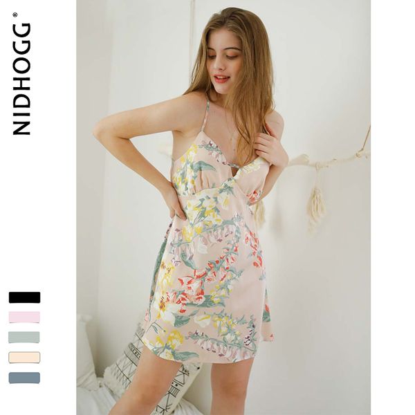 summer 2009 spaghetti strap sleepwear women sleeveless sleeping dress classic flower printing night gown europe nightwear, Black;red 
summer 2009 spaghetti strap sleepwear women sleeveless sleeping dress classic flower printing night gown europe nightwear, Black;red