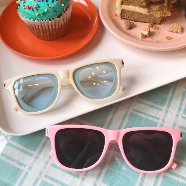 versatile rice nail sun square frame sunglasses girls' glasses love personalized sunglasses, White;black
versatile rice nail sun square frame sunglasses girls' glasses love personalized sunglasses, White;black