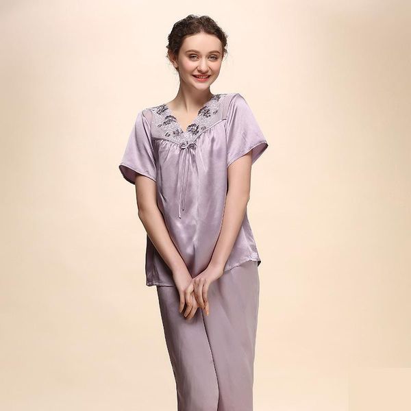 cearpion v-neck solid color pajamas set elegant women short sleeve flower trim sleepwear casual 2pcs shirt+pant night wear, Blue;gray
cearpion v-neck solid color pajamas set elegant women short sleeve flower trim sleepwear casual 2pcs shirt+pant night wear, Blue;gray