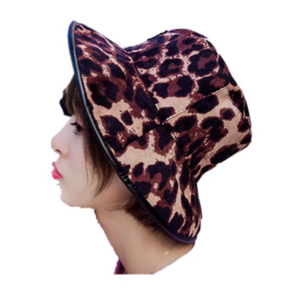 trendy japanese harajuku leopard fisherman cap double-sided wearing fashion corduroy men's and women's casual basin hat
trendy japanese harajuku leopard fisherman cap double-sided wearing fashion corduroy men's and women's casual basin hat