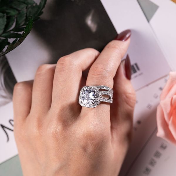luxury 925 sterling silver wedding rings set 3 in 1 band ring for women engagement bridal jewelry finger size 5,6,7,8,9,10, Slivery;golden
luxury 925 sterling silver wedding rings set 3 in 1 band ring for women engagement bridal jewelry finger size 5,6,7,8,9,10, Slivery;golden