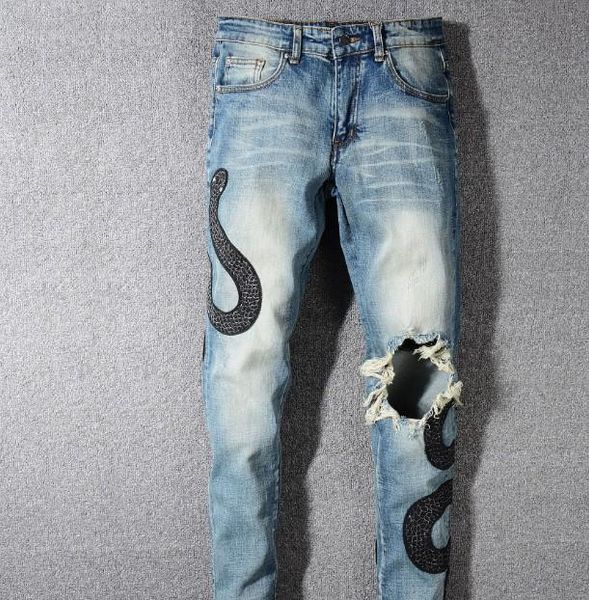 new mens designer jeans blue embroidery snake slim fit fashion brand hole denim pants ripped distressed slim pencil pants motorcycle pants
new mens designer jeans blue embroidery snake slim fit fashion brand hole denim pants ripped distressed slim pencil pants motorcycle pants