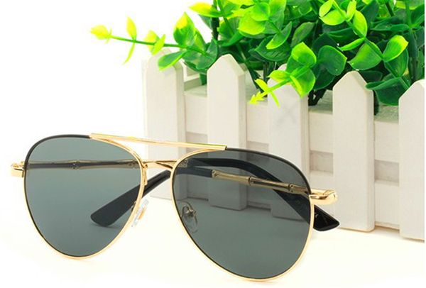2019 new luxury sunglasses for mens and women designer sunglasses sun glass pilot frame coating mirror lens, White;black
2019 new luxury sunglasses for mens and women designer sunglasses sun glass pilot frame coating mirror lens, White;black