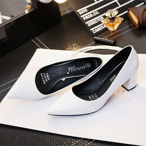 dress shoes arrival 2021 spring and autumn women'swomen heels boat casual european style, Black
dress shoes arrival 2021 spring and autumn women'swomen heels boat casual european style, Black