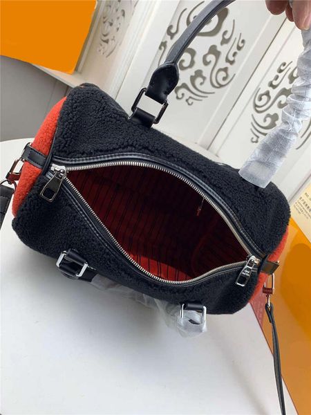 women designer luxury handbags purses new arrival pillow bag tote clutch shoulder bags crossbody bags t05 
women designer luxury handbags purses new arrival pillow bag tote clutch shoulder bags crossbody bags t05