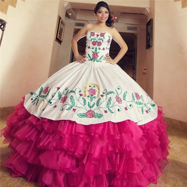 2020 luxury quinceanera dresses embroidery sweetheart tiered skirts tulle floor length sweet 16 dresses vestidos de quinceanera prom dress, Blue;red
2020 luxury quinceanera dresses embroidery sweetheart tiered skirts tulle floor length sweet 16 dresses vestidos de quinceanera prom dress, Blue;red