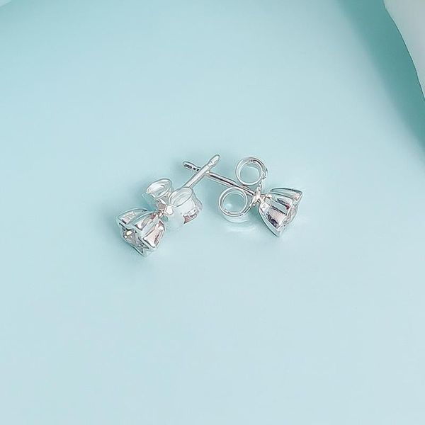 new clear crystal shining stars stud earring with original box set for pandora 925 sterling silver earring for girls, Golden;silver
new clear crystal shining stars stud earring with original box set for pandora 925 sterling silver earring for girls, Golden;silver