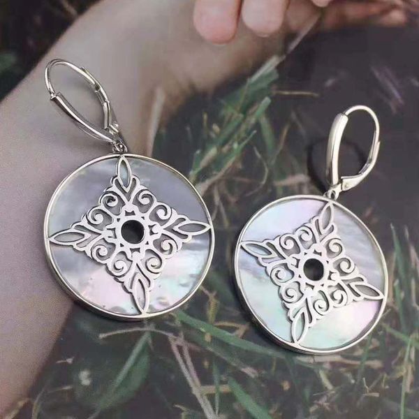 s925 pure silver french garden shell earrings fashionable and simple for women, Golden;silver
s925 pure silver french garden shell earrings fashionable and simple for women, Golden;silver