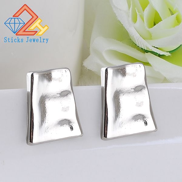 2019 new fashion stud earrings geometric earrings design punk ear jewelry, Golden;silver
2019 new fashion stud earrings geometric earrings design punk ear jewelry, Golden;silver