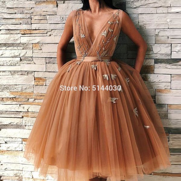 dark champagne pretty tutu evening dresses deep v-neck delicate appliques evening gowns plus size formal dress abendkleider, White;black
dark champagne pretty tutu evening dresses deep v-neck delicate appliques evening gowns plus size formal dress abendkleider, White;black