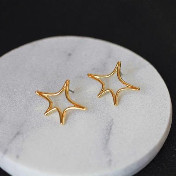 wtltc boho metal hollow star hoop earrings for women statement geometric hoops earrings chucky charm erarrings brincos femme, Golden
wtltc boho metal hollow star hoop earrings for women statement geometric hoops earrings chucky charm erarrings brincos femme, Golden