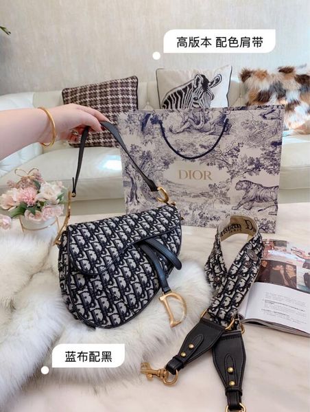brand new fashionable lady saddle bag unique fabric with wide shoulder strap cross-body bag single shoulder bag
brand new fashionable lady saddle bag unique fabric with wide shoulder strap cross-body bag single shoulder bag