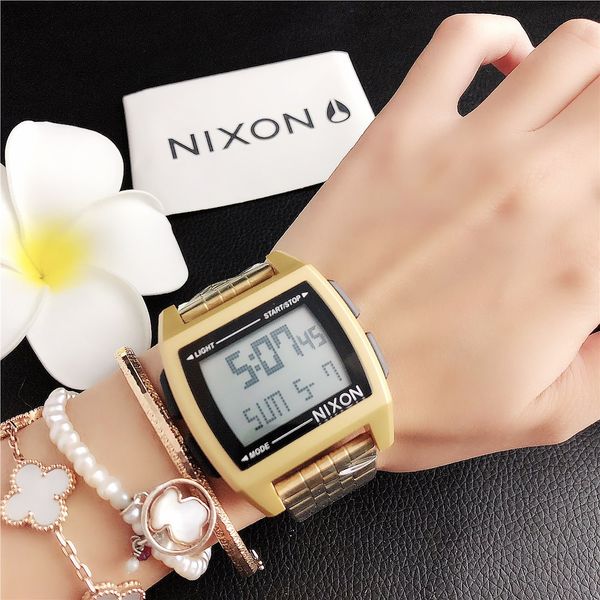 Relógios de pulso fuzhiming0098
Relógios de pulso fuzhiming0098